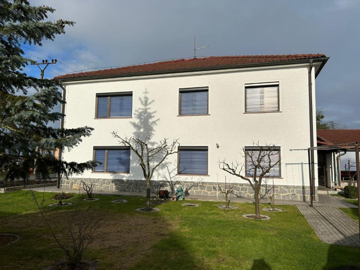 Apartman Pohoda Vsemyslice Exterior photo